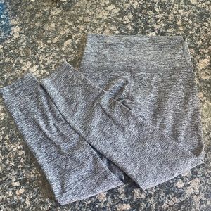 lululemon wunder under legging size 6 heather grey